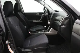 Subaru Forester, 2.0, 110 kW, bensiin, automaat, nelikvedu