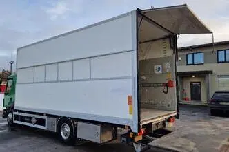 Volvo FL250 4X2 lifting box, 188 kW, diesel, automatic