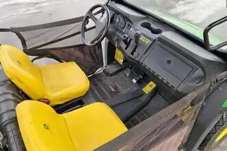 John Deere GATOR XUV 550 4X4, bensiin, automaat