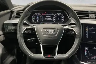 Audi e-tron, 158 kW, elekter, nelikvedu