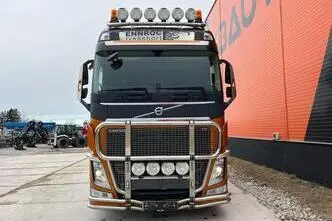Volvo FH 540 8x2, дизель, автомат