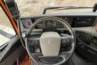 Volvo FH 540 8x2, дизель, автомат