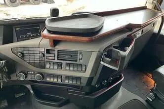 Volvo FH 540 8x2, дизель, автомат