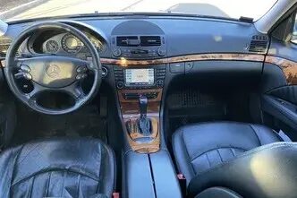 Mercedes-Benz E 280, 3.0, 140 kW, дизель, автомат, задний привод