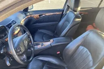 Mercedes-Benz E 280, 3.0, 140 kW, дизель, автомат, задний привод