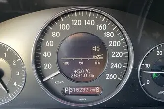 Mercedes-Benz E 280, 3.0, 140 kW, дизель, автомат, задний привод