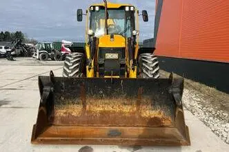 JCB 4CX PRO, 4.8, 81 kW, diesel, four-wheel drive