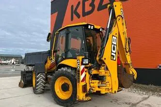 JCB 4CX PRO, 4.8, 81 kW, diesel, four-wheel drive