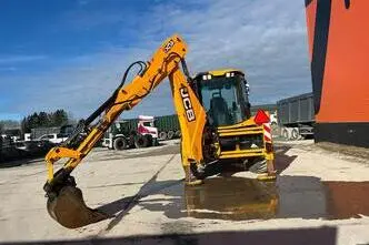 JCB 4CX PRO, 4.8, 81 kW, diesel, four-wheel drive