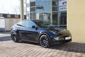 Tesla Model Y, 393 kW, electric, automatic, four-wheel drive