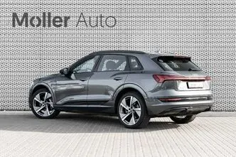 Audi e-tron, 300 kW, электричество, автомат, полный привод