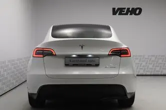 Tesla Model Y, 153 kW, электричество, полный привод