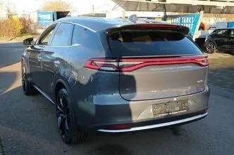 380 kW, electric, automatic, four-wheel drive