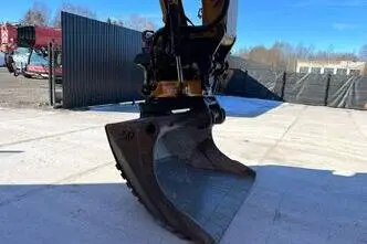 Caterpillar 330, 205 kW, дизель