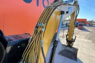 Caterpillar 330, 205 kW, дизель