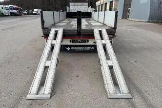 HRD JUMBO 3N + LIFTING AXLE + STEERING AXLE + ADR