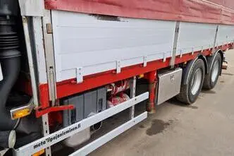 Iveco Stralis 260S56 6X4, 412 kW, diisel, manuaal