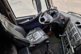 Iveco Stralis 260S56 6X4, 412 kW, diisel, manuaal