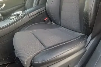 Mercedes-Benz E 220, 2.0, 143 kW, дизель, автомат, задний привод