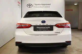 Toyota Camry, 2.5, 131 kW, hybrid, automatic, front-wheel drive