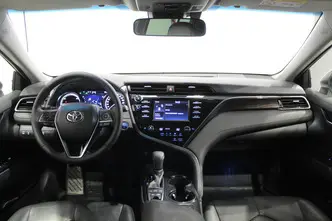 Toyota Camry, 2.5, 131 kW, hybrid, automatic, front-wheel drive