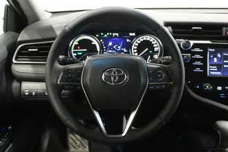 Toyota Camry, 2.5, 131 kW, hybrid, automatic, front-wheel drive