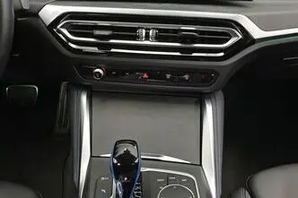 BMW i4, 125 kW, elekter, automaat, nelikvedu