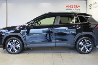 Toyota Corolla Cross, 2.0, 112 kW, hybrid, automatic, four-wheel drive