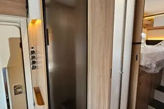 Laika Kosmo, 2.2, 103 kW, diisel, manuaal, esivedu