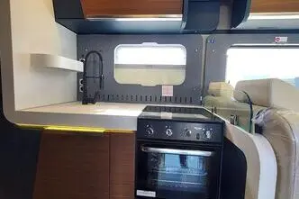 Laika Kreos, 2.2, 132 kW, diisel, automaat, esivedu