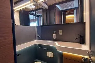 Laika Kreos, 2.2, 132 kW, diisel, automaat, esivedu