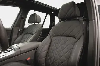 BMW X5, 3.0, 210 kW, hybrid, automatic, four-wheel drive