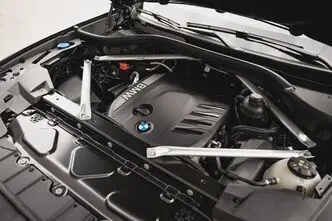 BMW X5, 3.0, 210 kW, hybrid, automatic, four-wheel drive