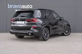BMW X5, 3.0, 210 kW, hybrid, automatic, four-wheel drive