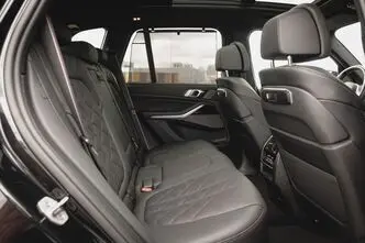 BMW X5, 3.0, 210 kW, hybrid, automatic, four-wheel drive