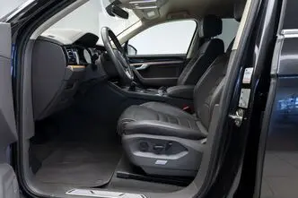 Volkswagen Touareg, 3.0, 210 kW, дизель, автомат, полный привод