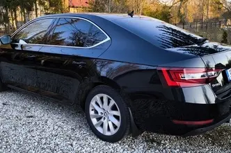 Škoda Superb, 1.8, 132 kW, petrol, automatic, front-wheel drive