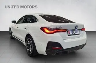 BMW i4, 250 kW, elekter, automaat, tagavedu