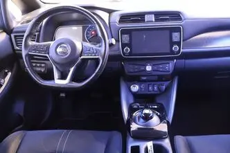 Nissan Leaf, 90 kW, электричество, передний привод
