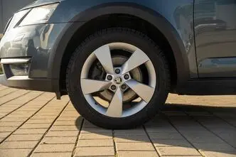 Škoda Octavia, 2.0, 140 kW, bensiin, automaat, nelikvedu