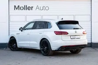 Volkswagen Touareg, 4.0, 310 kW, diesel, automatic, four-wheel drive