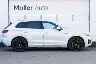 Volkswagen Touareg, 4.0, 310 kW, diesel, automatic, four-wheel drive