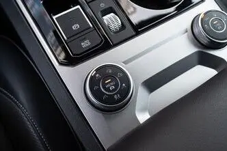Volkswagen Touareg, 4.0, 310 kW, diesel, automatic, four-wheel drive