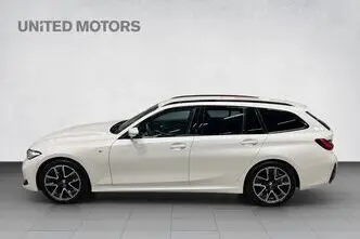 BMW 320, 135 kW, гибрид, автомат, задний привод