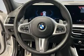 BMW 320, 135 kW, гибрид, автомат, задний привод