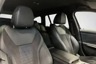 BMW 320, 135 kW, гибрид, автомат, задний привод