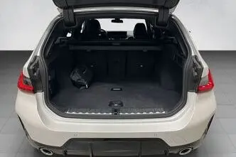 BMW 320, 135 kW, гибрид, автомат, задний привод