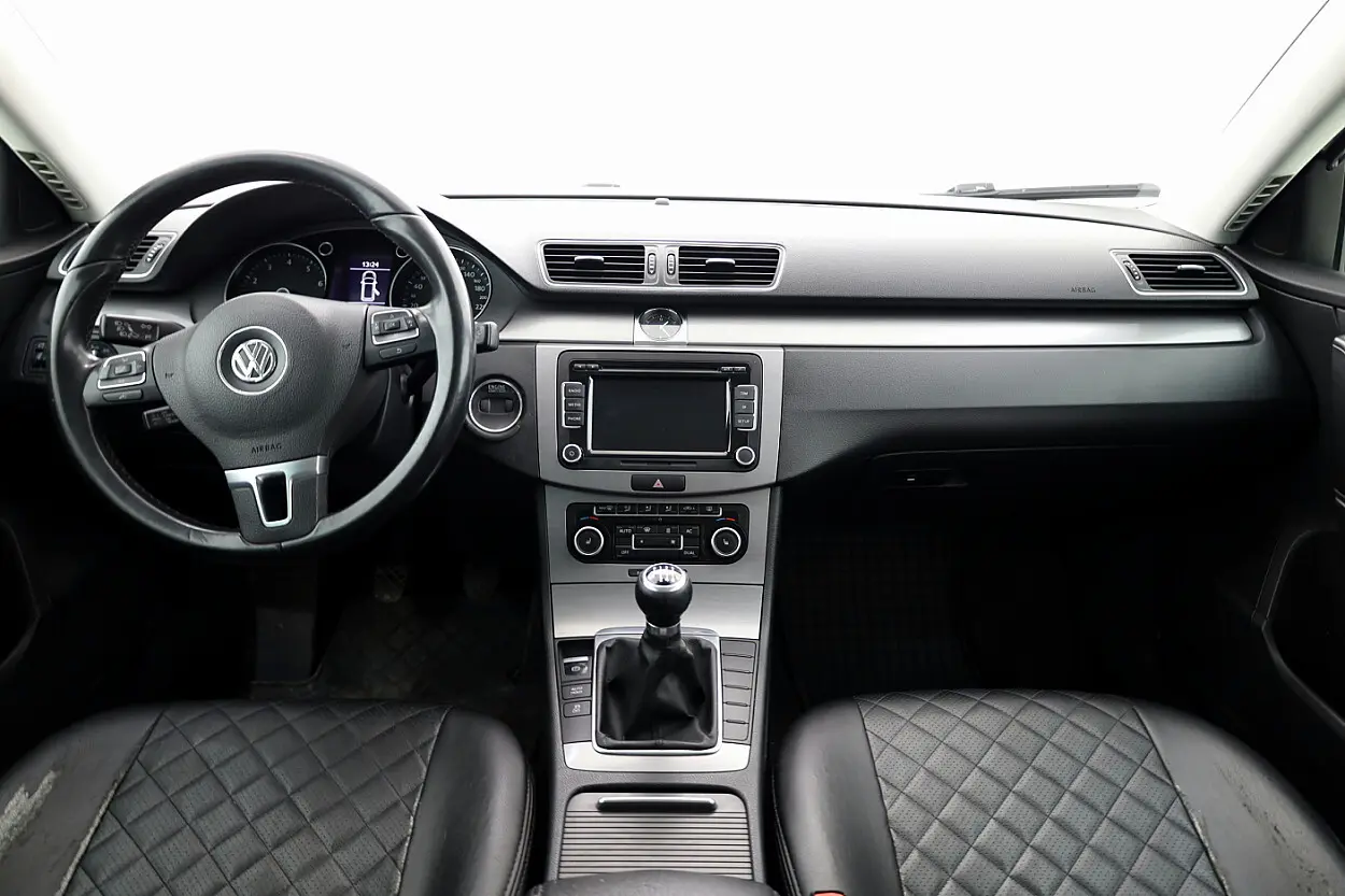 Volkswagen Passat, 1.4, 110 kW, bensiin, manuaal, esivedu