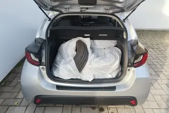 Toyota Yaris, 1.5, 68 kW, hübriid, automaat, esivedu