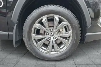 Toyota RAV4, 2.5, 131 kW, гибрид, автомат, полный привод